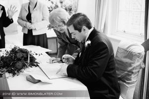 Wedding Photography-West Sussex Wedding Photographer-Spread Eagle Hotel_015.jpg